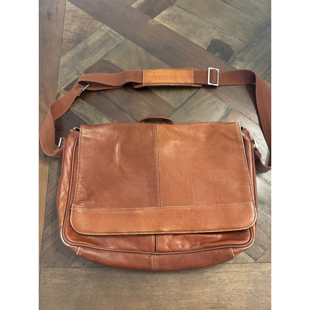 Pelle Studio Brown Leather Messenger Bag Crossbody Satchel Flap Over Briefcase